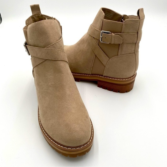 Kensie Kayden Chunky Criss Cross Ankle‎ Boots Booties Shoes Tan Beige (NWOT) - Picture 1 of 7